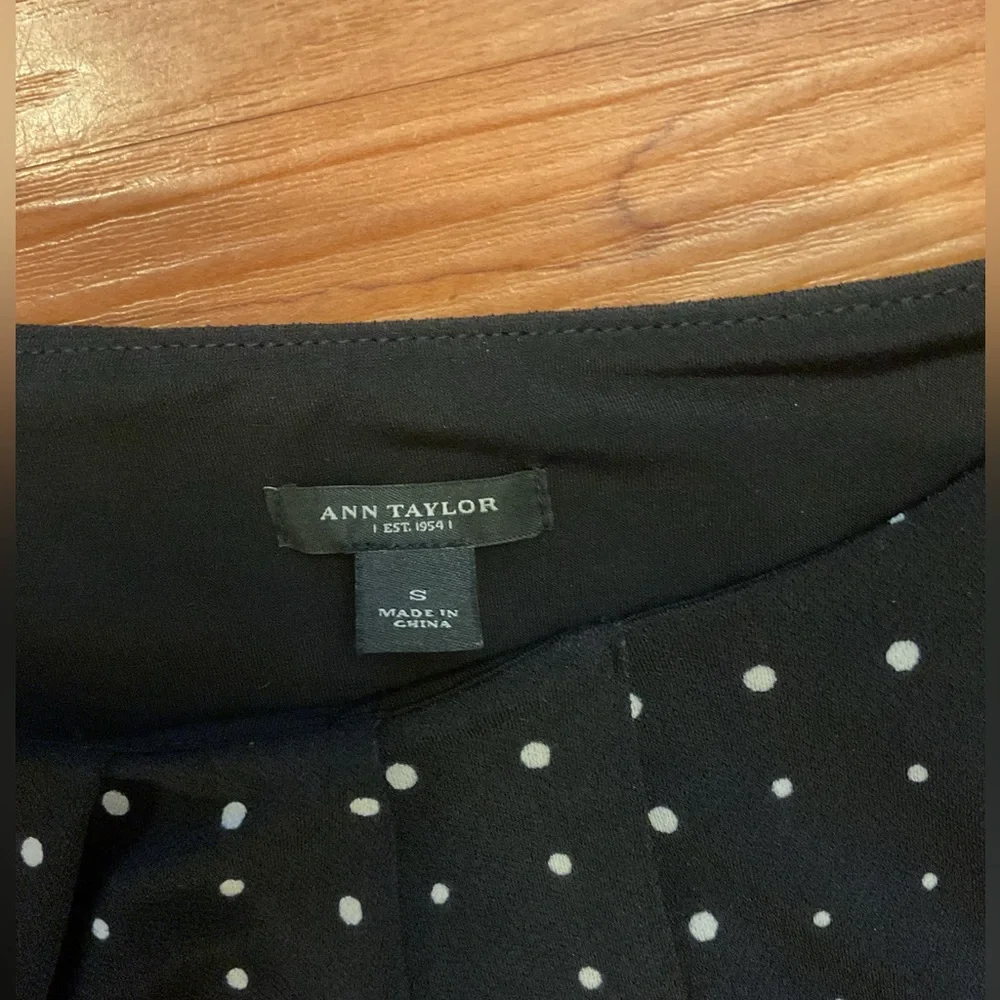 Ann Taylor Size Small Fully Lined Dress - Picture 3 of 4